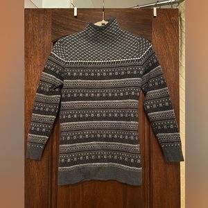 long sleeve sweater (brand: NEVE)